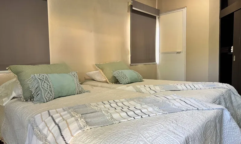 Villa 80